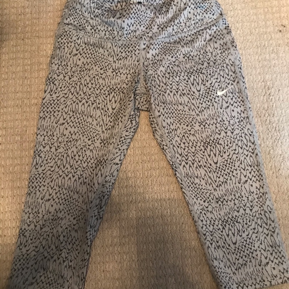 Nike Capri Running pants